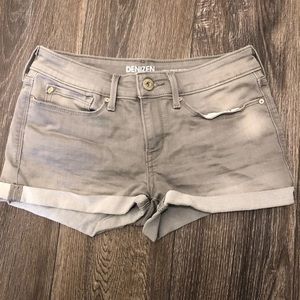Denizen From Levi’s Grey Low-Rise Denim Shortie